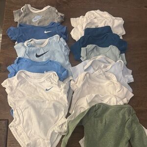Nike Infant Bodysuit Collection - Gray, Blue, White